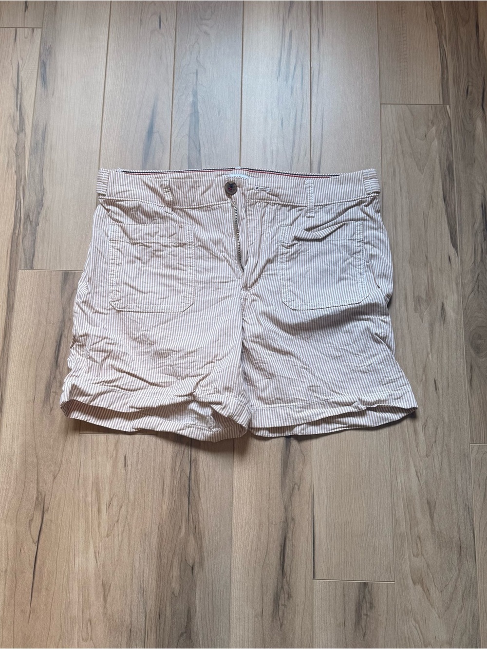 Striped Cotton Blend Women's Shorts — Cream & Light Brown
